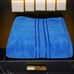 Prosop Pufos de Lux 50×90cm, 100% Bumbac Pieptanat, Zero Twist, 600 g/mp-Albastru