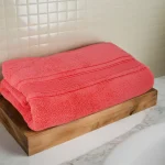 Prosop Pufos de Lux 70×130cm, 100% Bumbac Pieptanat, Zero Twist, 650 g/mp-Coral