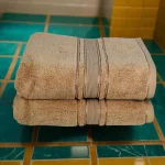 Set 2 Prosoape Pufoase de Lux 70×130cm, 100% Bumbac Pieptanat, Zero Twist, 650 g/mp-Cappuccino